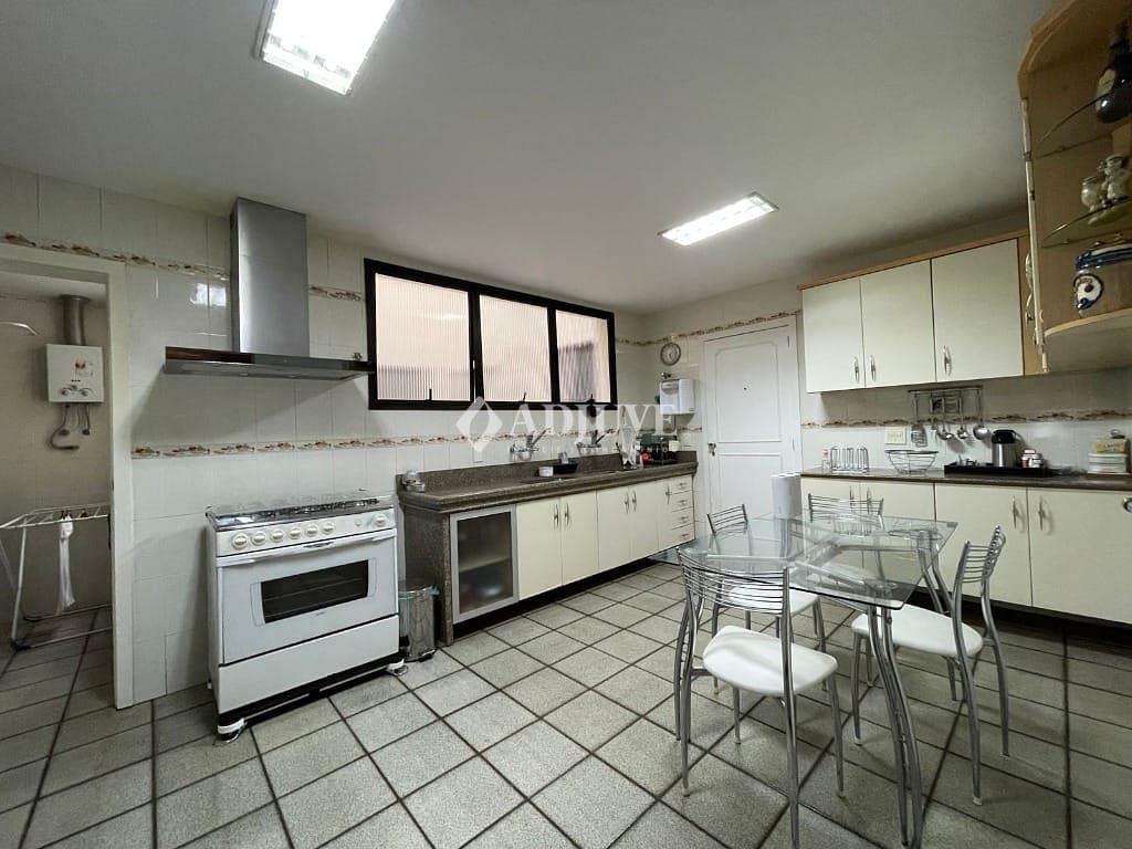 Apartamento à venda com 4 quartos, 262m² - Foto 21