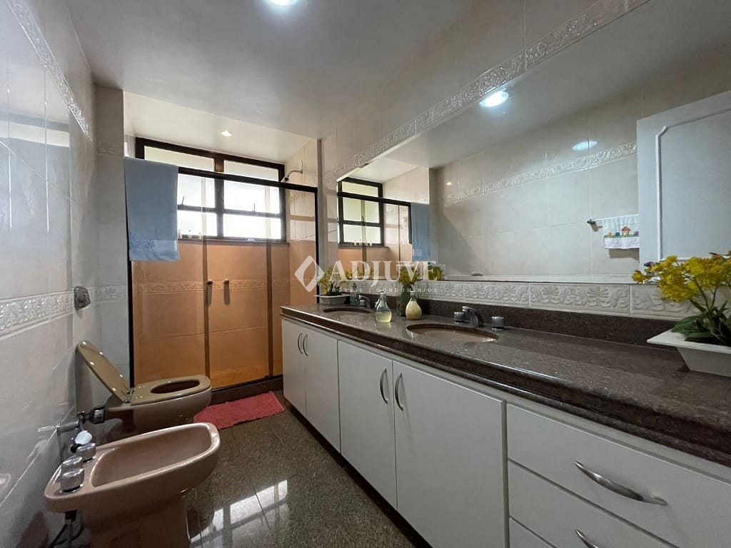 Apartamento à venda com 4 quartos, 262m² - Foto 14