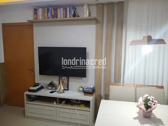 Apartamento 2 quartos e 1 banheiro, à venda, no bairro Olímpico em Londrina