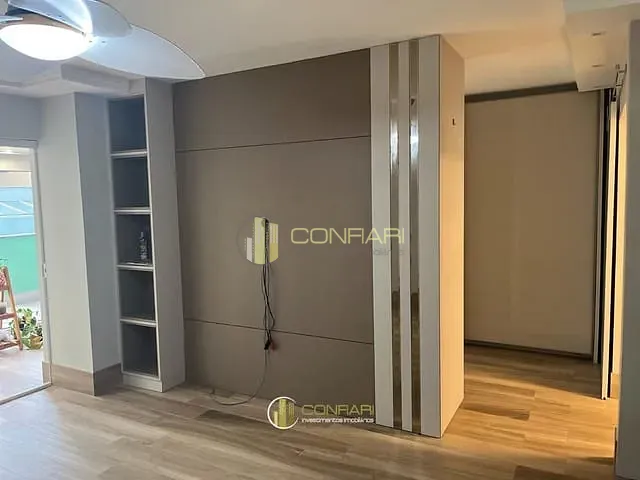 Apartamento com 260m² 2 quartos e 2 banheiros, à venda, no bairro Meia Praia em Itapema