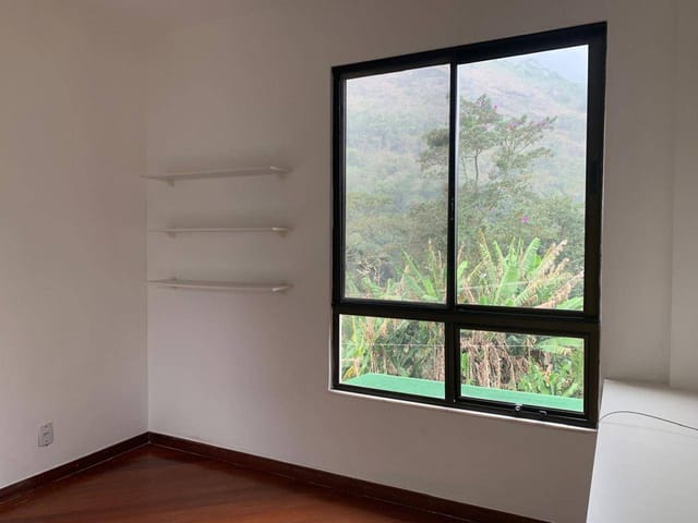 Apartamento 3 quartos e 2 banheiros, à venda ou para alugar, no bairro Centro em Petrópolis