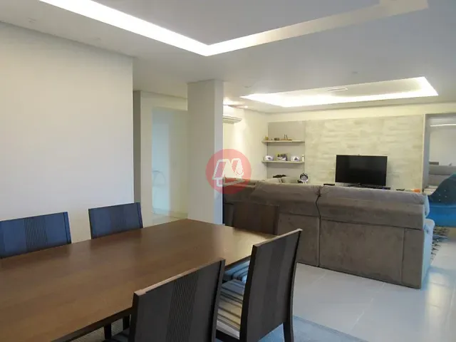 Apartamento 3 quartos e 3 banheiros, à venda, no bairro Petrópolis em Porto Alegre
