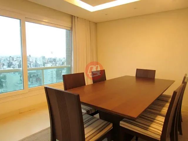 Apartamento 3 quartos e 3 banheiros, à venda, no bairro Petrópolis em Porto Alegre