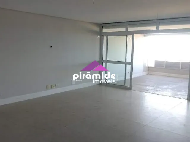 Apartamento com 300m² 4 quartos e 6 banheiros, à venda, no bairro Centro em Caraguatatuba