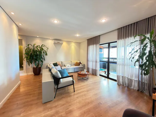 Apartamento com 247m² 3 quartos e 5 banheiros, à venda, no bairro Gleba Palhano em Londrina