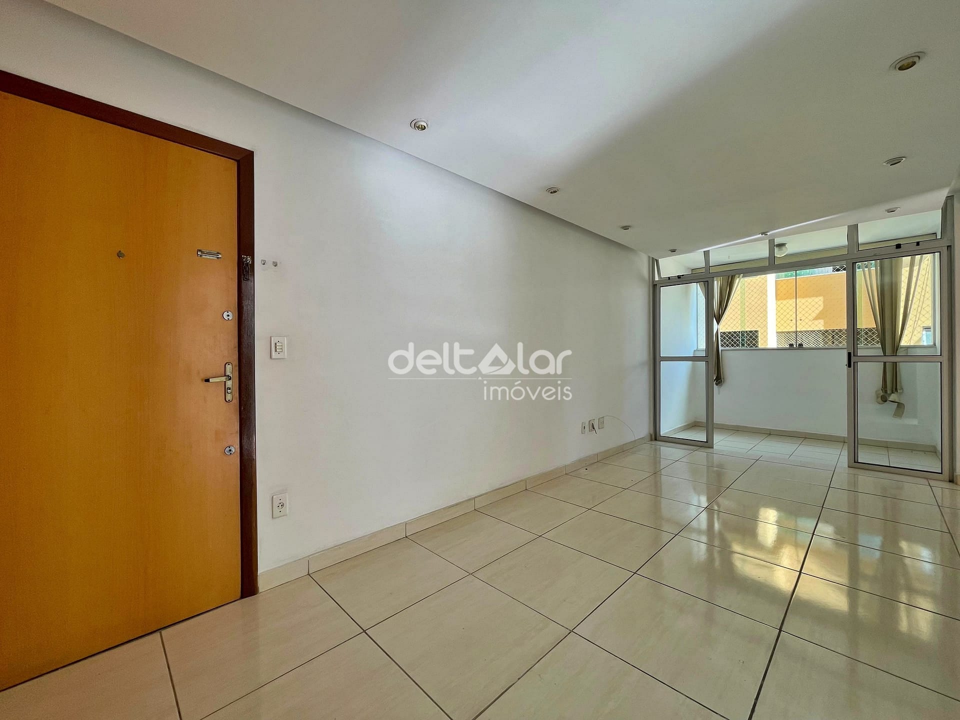 Apartamento para alugar com 2 quartos, 70m² - Foto 1