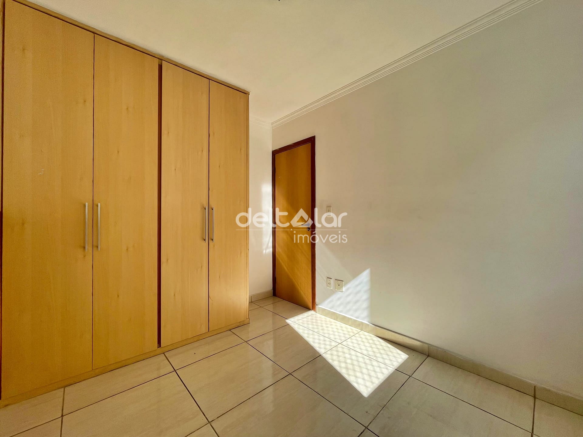 Apartamento para alugar com 2 quartos, 70m² - Foto 12