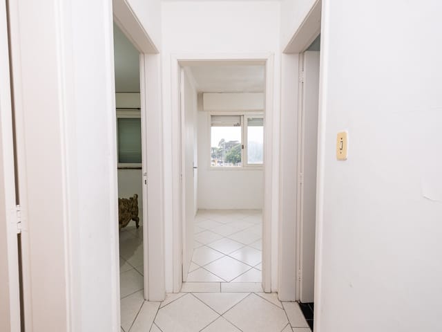 Apartamento com 72m² 2 quartos e 1 banheiro, à venda, no bairro Centro em Pelotas