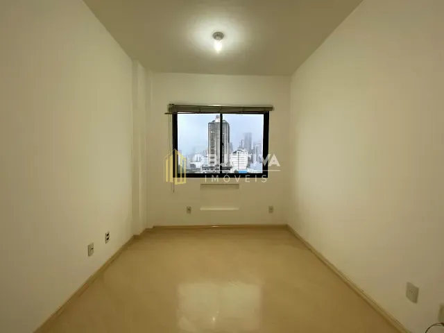 Apartamento 1 quarto e 1 banheiro, para alugar, no bairro Centro em Novo Hamburgo