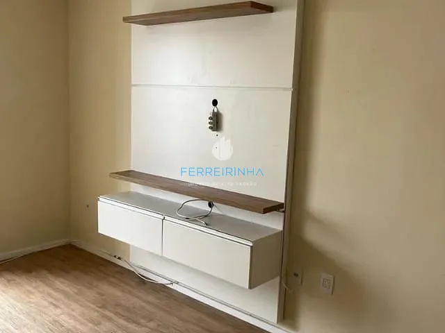 Apartamento 3 quartos e 2 banheiros, à venda ou para alugar, no bairro Parque Industrial em São José dos Campos