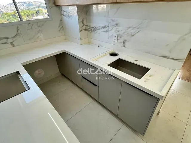 Apartamento com 48m² 2 quartos e 1 banheiro, à venda, no bairro Juliana em Belo Horizonte