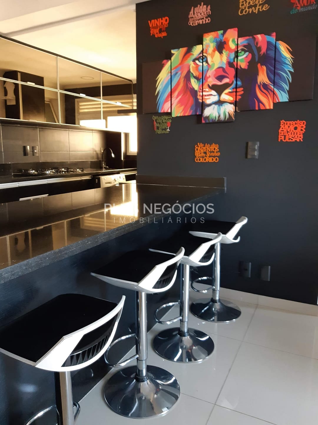 Apartamento à venda com 2 quartos, 57m² - Foto 2