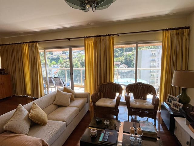Apartamento 4 quartos e 2 banheiros, à venda, no bairro Centro em Petrópolis