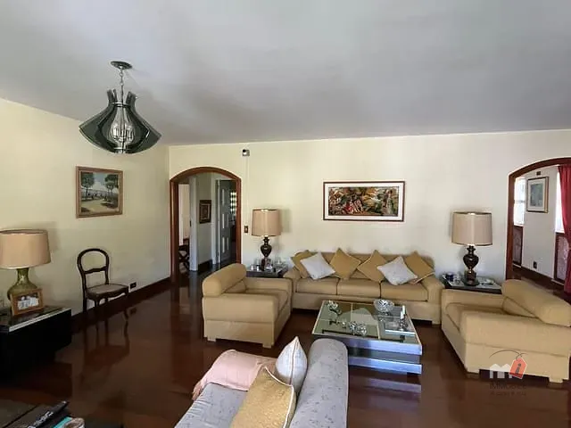 Apartamento 4 quartos e 2 banheiros, à venda, no bairro Centro em Petrópolis