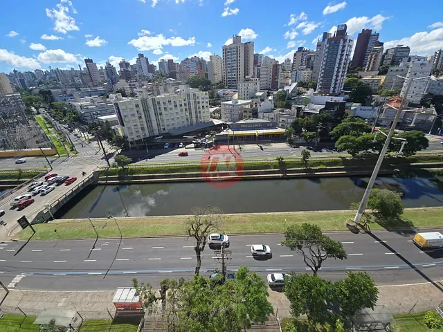 Apartamento 1 quarto e 1 banheiro, à venda, no bairro Santana em Porto Alegre