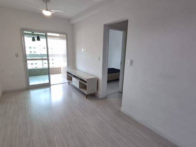 Apartamento com 70m² 2 quartos e 2 banheiros, à venda, no bairro Canto do Forte em Praia Grande