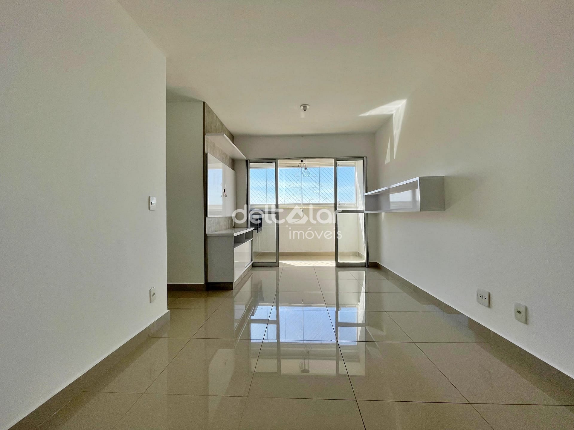 Apartamento para alugar com 3 quartos, 75m² - Foto 3