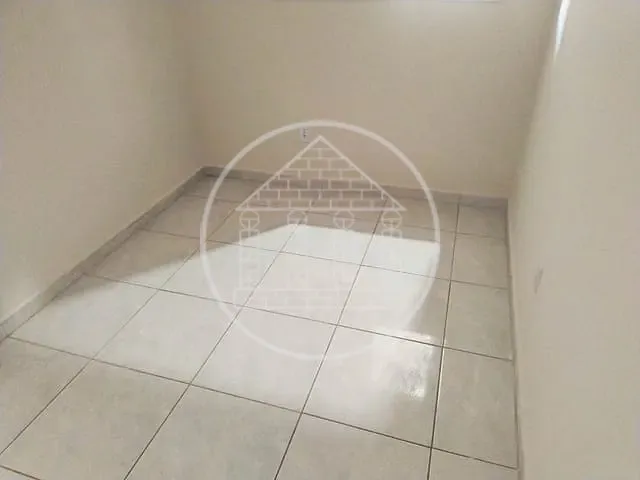 Apartamento 2 quartos e 1 banheiro, para alugar, no bairro Jardim das Imbuias em São Paulo