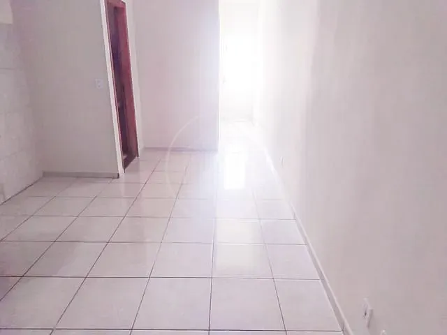 Apartamento 2 quartos e 1 banheiro, para alugar, no bairro Jardim das Imbuias em São Paulo
