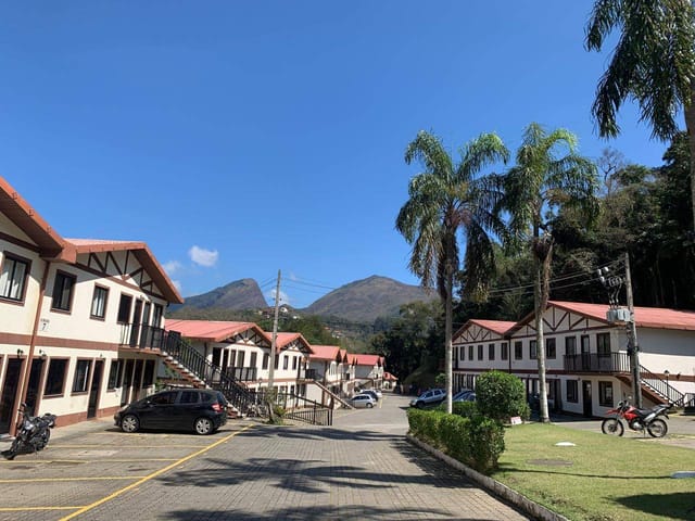 Apartamento 2 quartos e 2 banheiros, à venda, no bairro Samambaia em Petrópolis