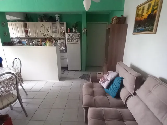 Apartamento com 56m² 2 quartos e 1 banheiro, à venda, no bairro Três Vendas em Pelotas