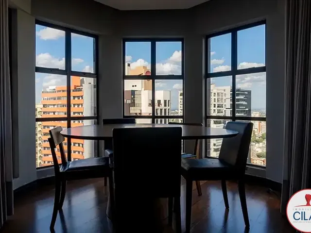 Apartamento 3 quartos e 3 banheiros, à venda, no bairro Batel em Curitiba