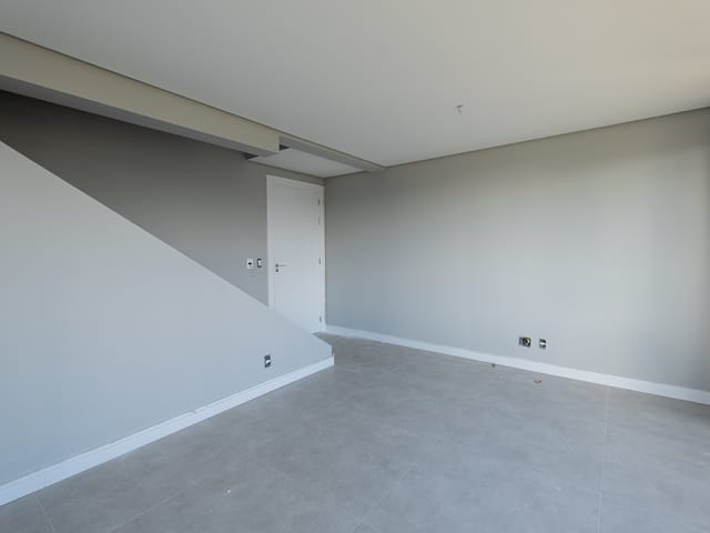 Apartamento 2 quartos e 2 banheiros, à venda, no bairro Areal em Pelotas