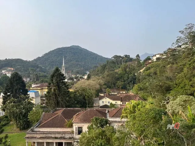 Apartamento 4 quartos e 3 banheiros, à venda, no bairro Centro em Petrópolis