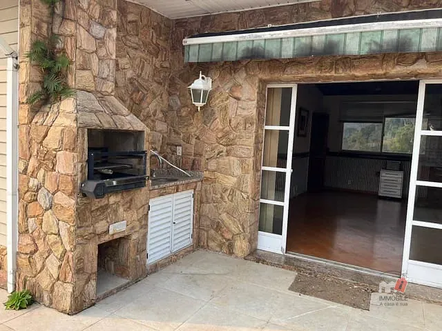 Apartamento 4 quartos e 3 banheiros, à venda, no bairro Centro em Petrópolis