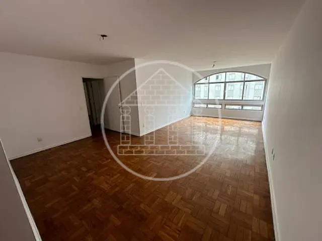 Apartamento com 124m² 3 quartos e 1 banheiro, à venda, no bairro Jardim Europa em São Paulo