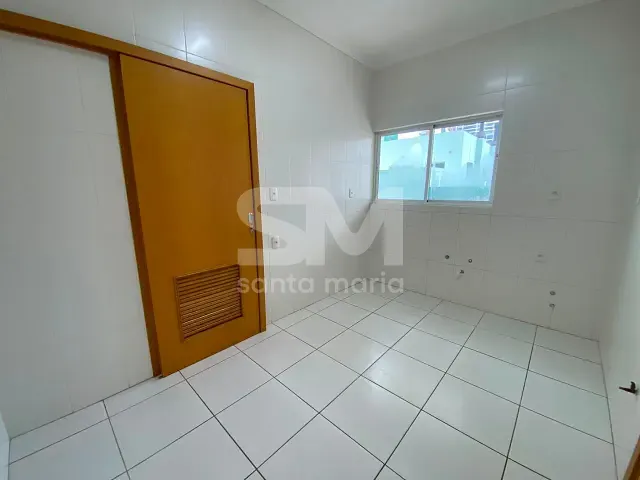 Apartamento 2 quartos e 2 banheiros, para alugar, no bairro Presidente Médici em Chapecó