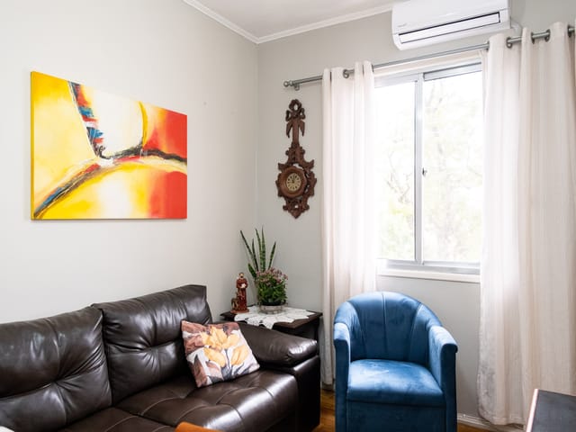 Apartamento com 55m² 2 quartos e 1 banheiro, à venda, no bairro Centro em Pelotas