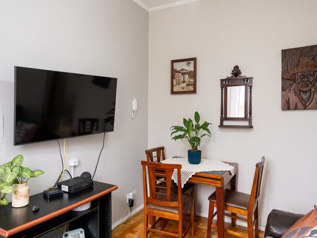 Apartamento com 55m² 2 quartos e 1 banheiro, à venda, no bairro Centro em Pelotas