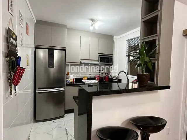 Apartamento 2 quartos e 1 banheiro, à venda, no bairro Cidade Industrial 2 em Londrina