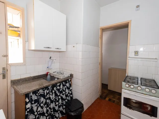 Apartamento com 68m² 3 quartos e 1 banheiro, à venda, no bairro Centro em Pelotas