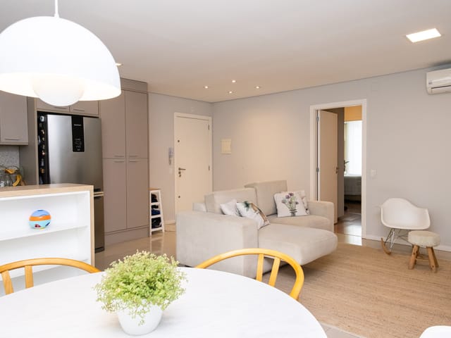 Apartamento 2 quartos e 2 banheiros, à venda, no bairro Três Vendas em Pelotas