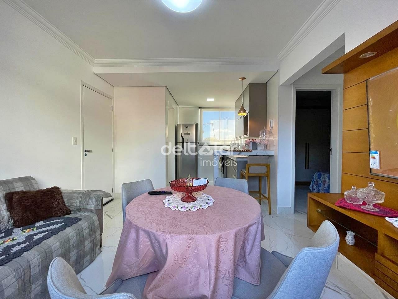 Apartamento para alugar com 2 quartos, 50m² - Foto 4