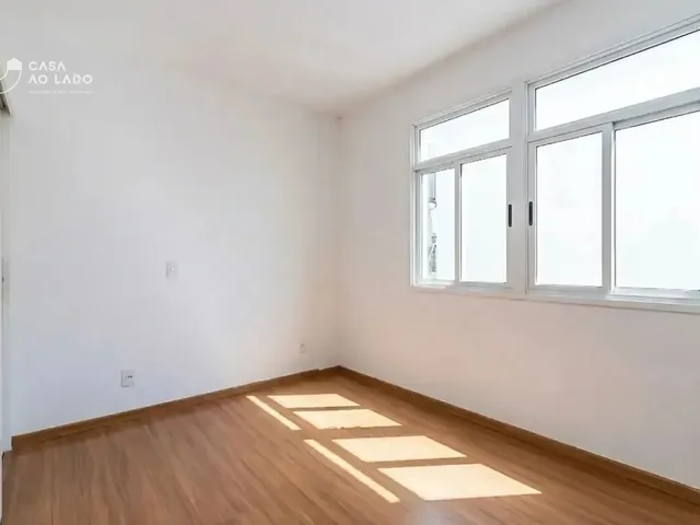 Apartamento 2 quartos e 1 banheiro, à venda, no bairro  Campo Comprido em Curitiba