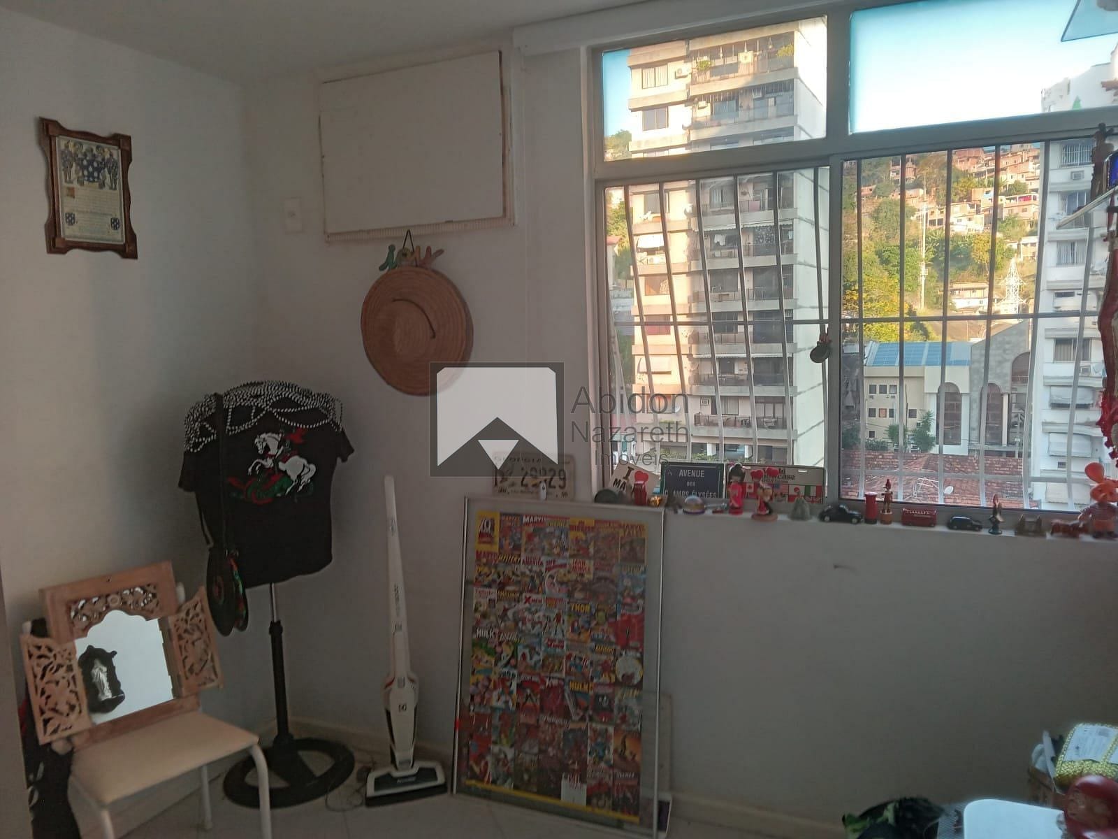 Apartamento à venda com 2 quartos, 70m² - Foto 11