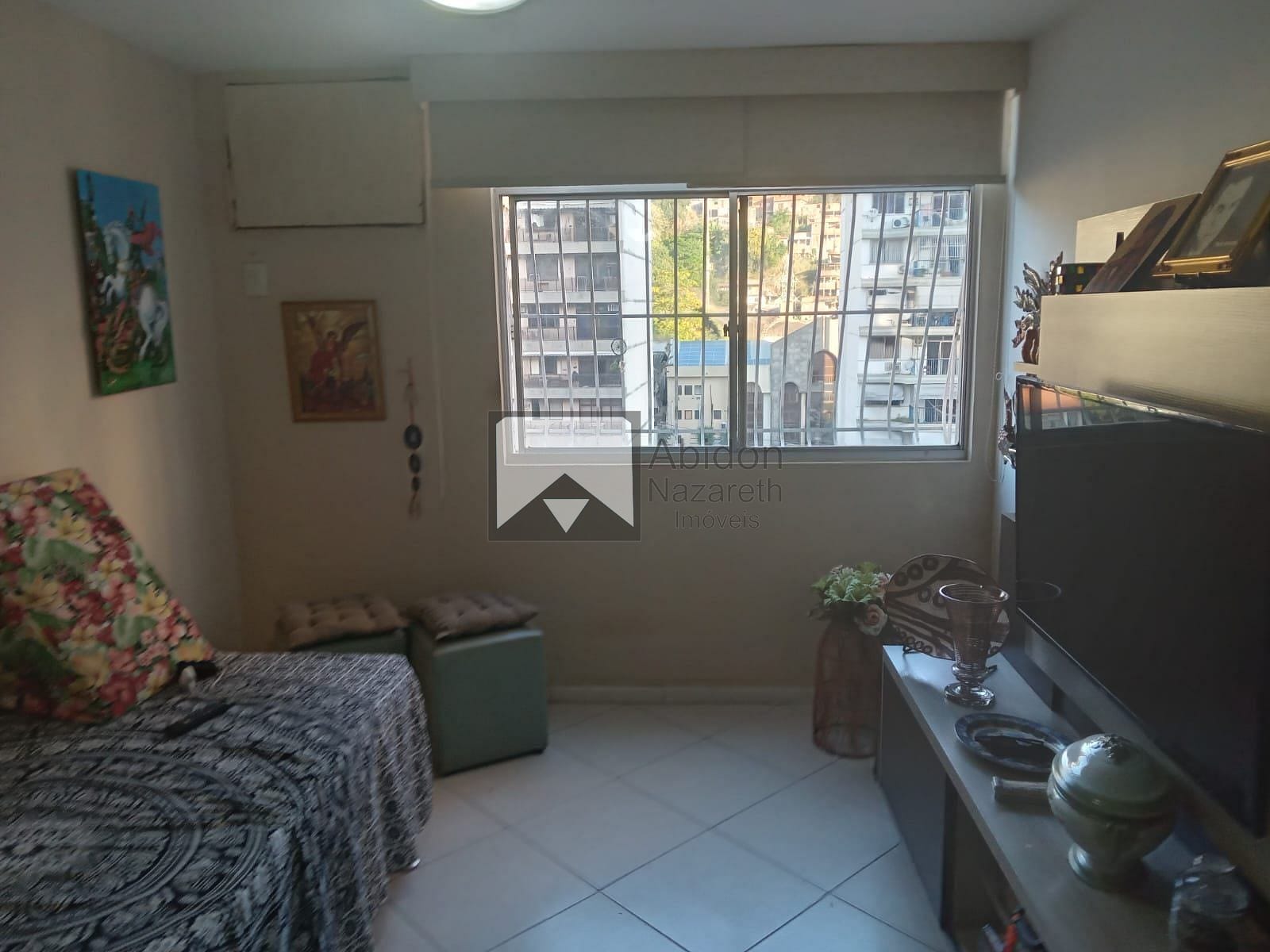 Apartamento à venda com 2 quartos, 70m² - Foto 8