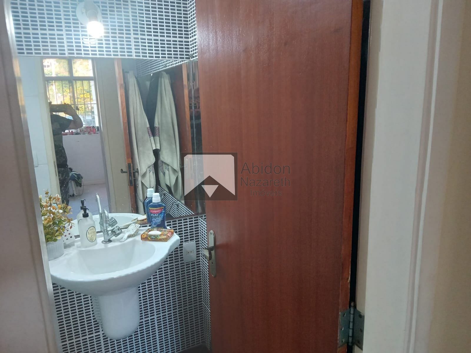Apartamento à venda com 2 quartos, 70m² - Foto 7
