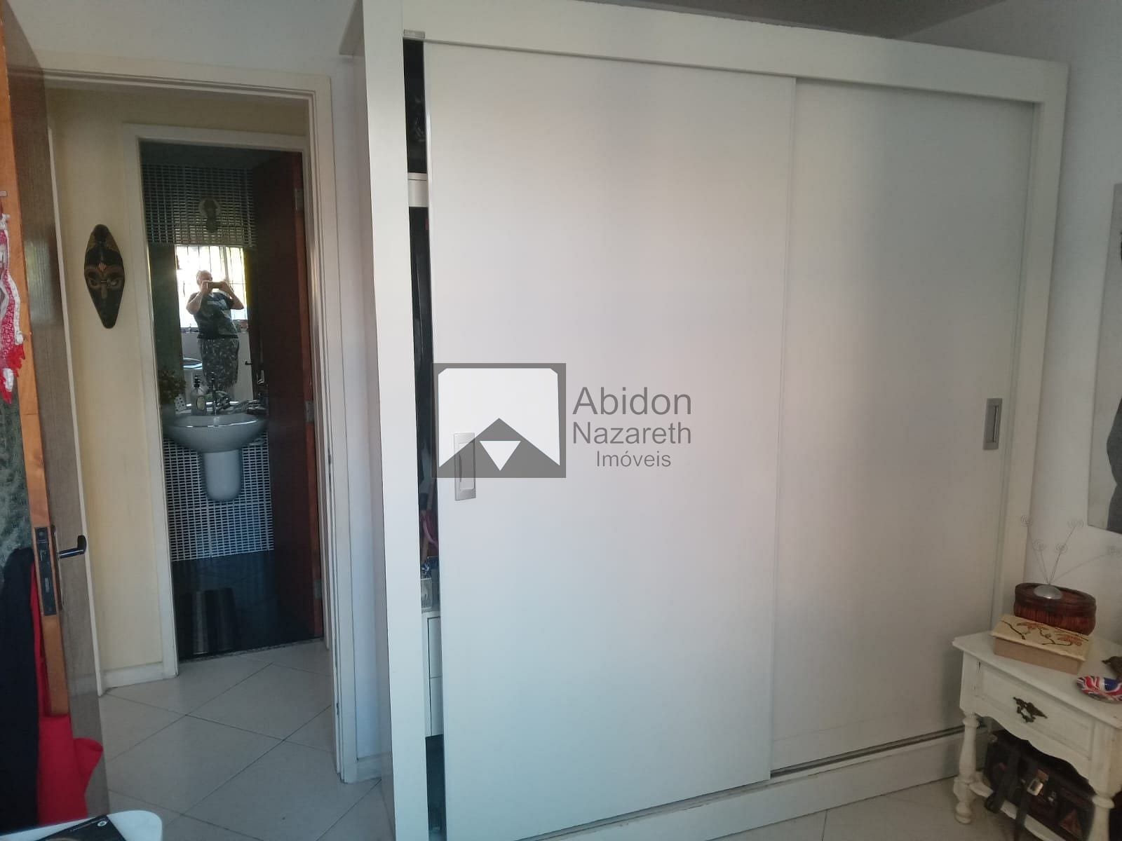 Apartamento à venda com 2 quartos, 70m² - Foto 27