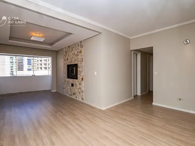 Apartamento 3 quartos e 2 banheiros, à venda, no bairro Água Verde em Curitiba