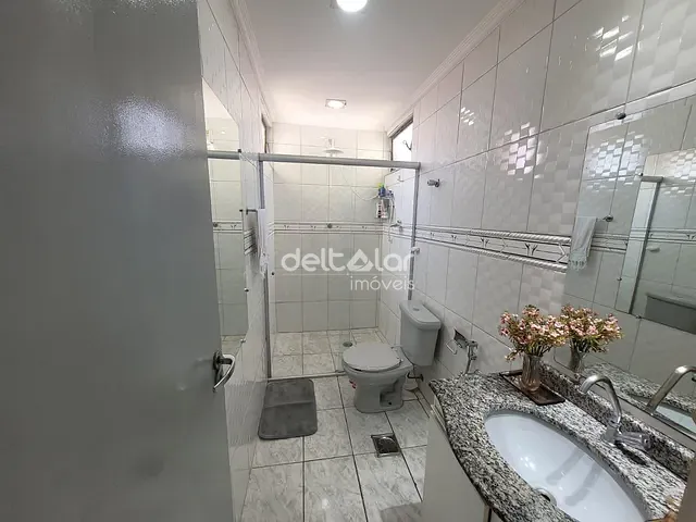 Apartamento com 82m² 3 quartos e 1 banheiro, à venda, no bairro Santa Mônica em Belo Horizonte