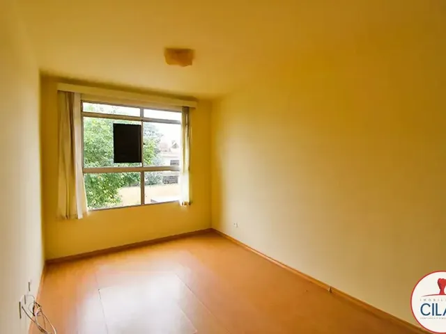 Apartamento 3 quartos e 1 banheiro, à venda, no bairro Campo Comprido em Curitiba