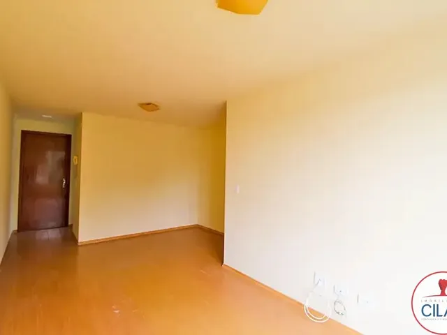 Apartamento 3 quartos e 1 banheiro, à venda, no bairro Campo Comprido em Curitiba