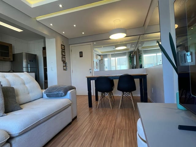 Apartamento 2 quartos e 2 banheiros, à venda, no bairro Areal em Pelotas
