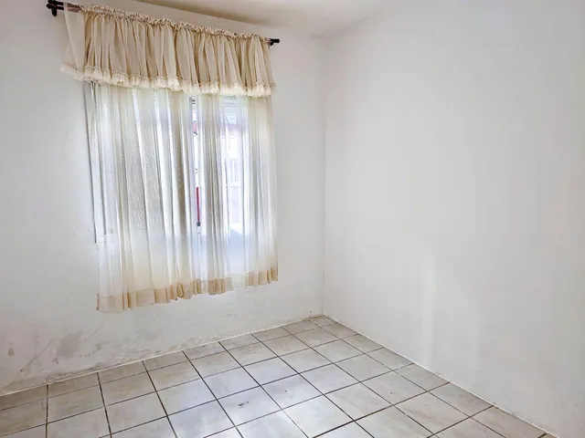 Apartamento com 52m² 2 quartos e 1 banheiro, à venda, no bairro Centro em Pelotas
