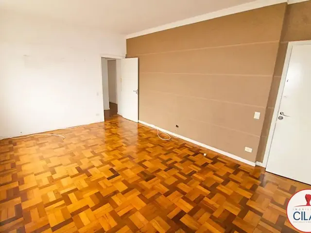 Apartamento 2 quartos e 2 banheiros, à venda, no bairro Mercês em Curitiba