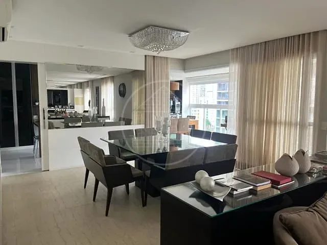 Apartamento com 210m² 3 quartos e 4 banheiros, à venda ou para alugar, no bairro Itaim Bibi em São Paulo